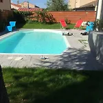 Toulouse Metropole Ouest Privee De Luxe - Sdb Wc Privee Terrasse Piscine Aqua Bike Quarto em Acomodações Particulares Cugnaux