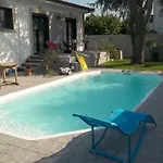 Quarto em Acomodações Particulares Toulouse Metropole Ouest Privee De Luxe - Sdb Wc Privee Terrasse Piscine Aqua Bike Cugnaux