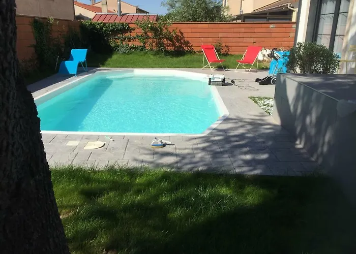 Toulouse Metropole Ouest Privee De Luxe - Sdb Wc Privee Terrasse Piscine Aqua Bike منزل للإقامة Cugnaux